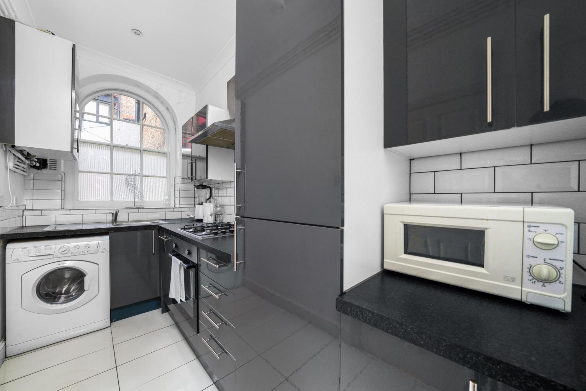Apartment Cozy 2-bed Group & Family Near Excel, 02 Arena, Airport With Free Parking London
