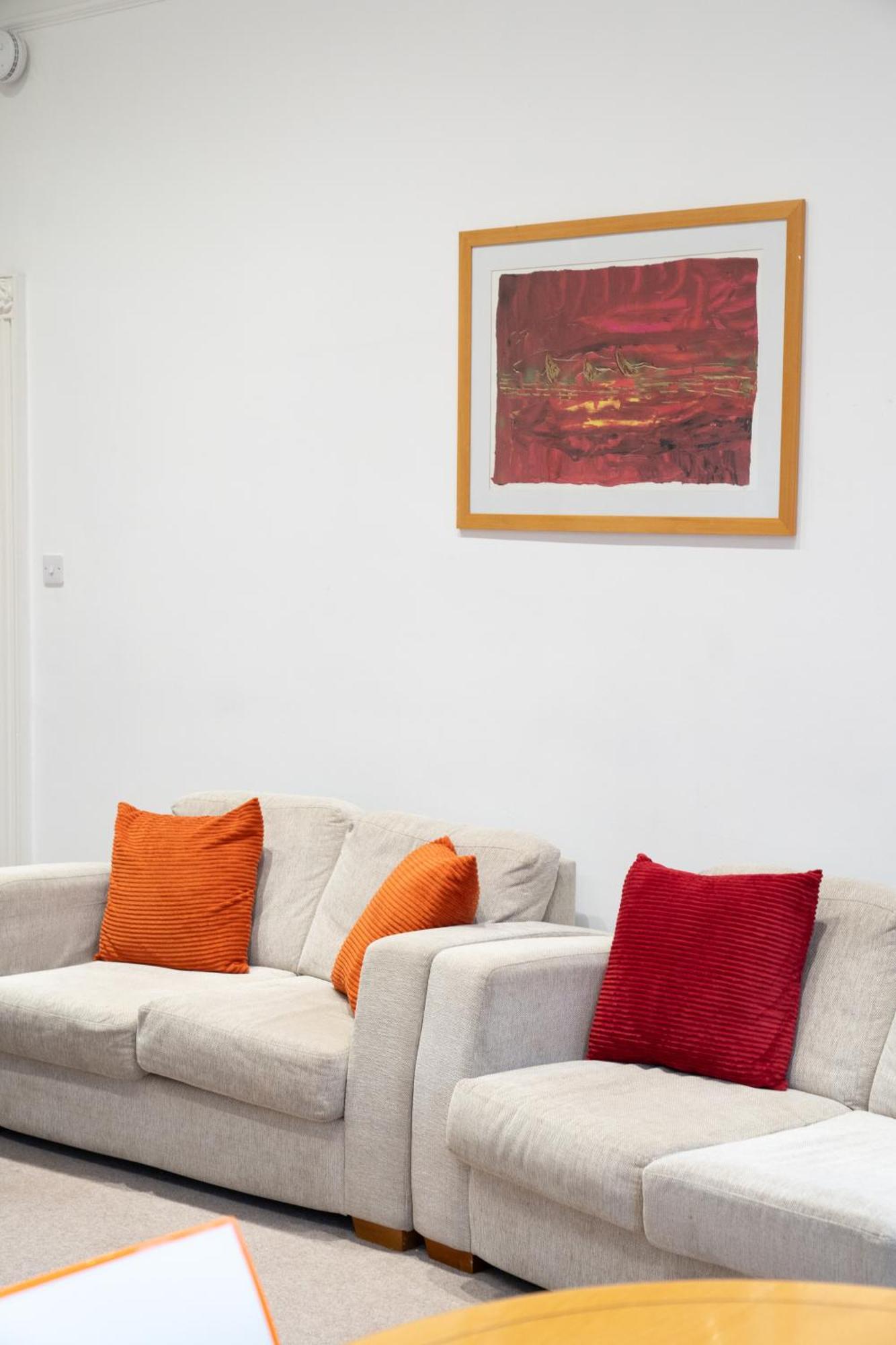 Apartment Cozy 2-bed Group & Family Near Excel, 02 Arena, Airport With Free Parking *