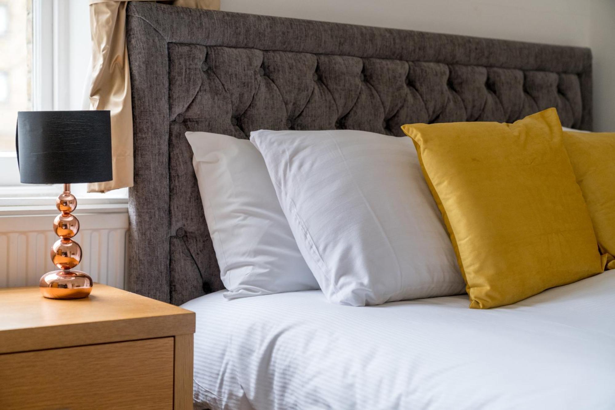 Cozy 2-bed Group & Family Near Excel, 02 Arena, Airport With Free Parking * London