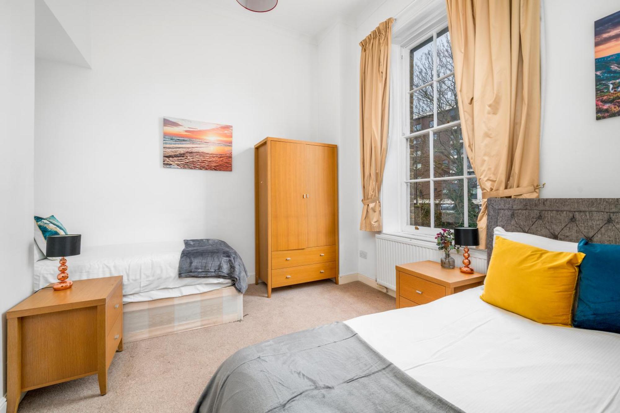 Cozy 2-bed Group & Family Near Excel, 02 Arena, Airport With Free Parking Apartment *